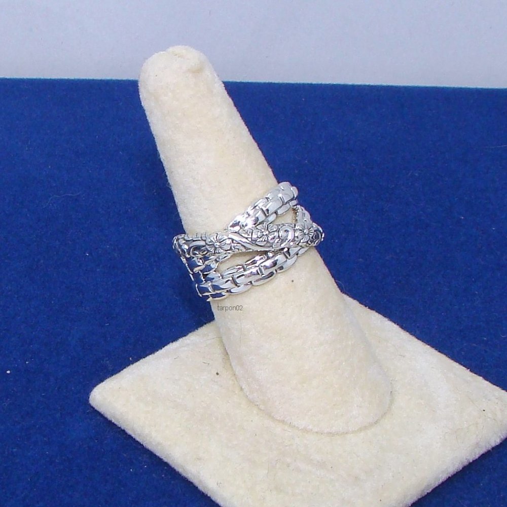 John Hardy JAI Wide Floral Carved Cross-Over Band Sterling Silver Ring - 6.5 - Picture 4 of 13